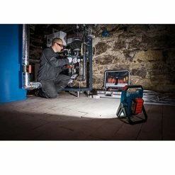 BOSCH LED Floodlight - 18 V - Aluminum - Blue -Bosch Tools Sales 2022 19836196c L