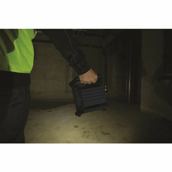 Bosch Connected LED Floodlight (Bare Tool) - 18 V 5 Bosch Connected LED Floodlight (Bare Tool) - 18 V - Image 5